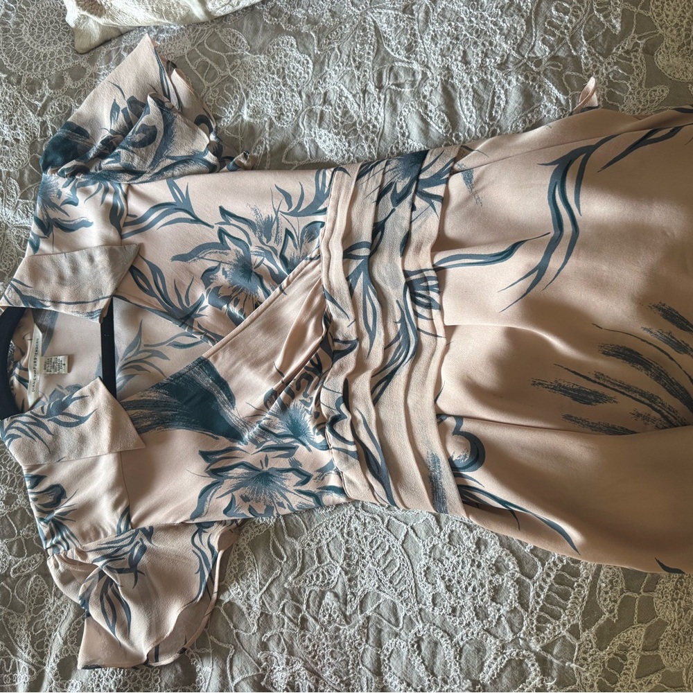 Diane Von Furstenberg Blush and Navy Silk Top